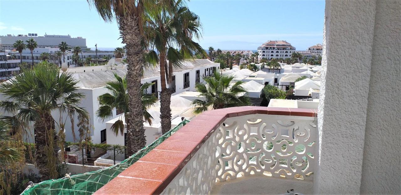 Apartment With A Large South-Facing Balcony, Sea View And Wifi In Las Americas Center プラヤ・デ・ラス・アメリカス エクステリア 写真