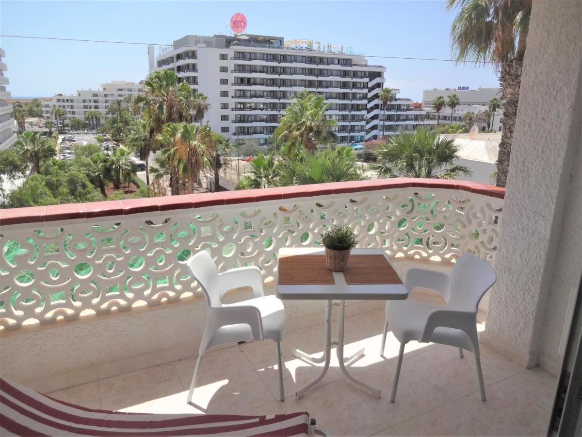 Apartment With A Large South-Facing Balcony, Sea View And Wifi In Las Americas Center プラヤ・デ・ラス・アメリカス エクステリア 写真