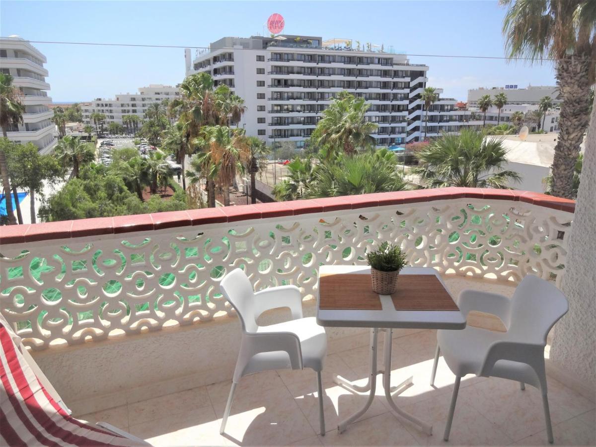 Apartment With A Large South-Facing Balcony, Sea View And Wifi In Las Americas Center プラヤ・デ・ラス・アメリカス エクステリア 写真