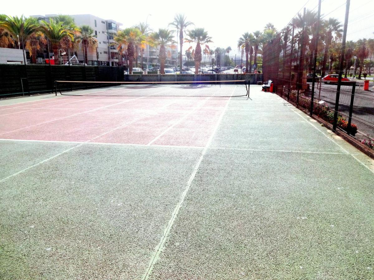 Apartment With A Large South-Facing Balcony, Sea View And Wifi In Las Americas Center プラヤ・デ・ラス・アメリカス エクステリア 写真